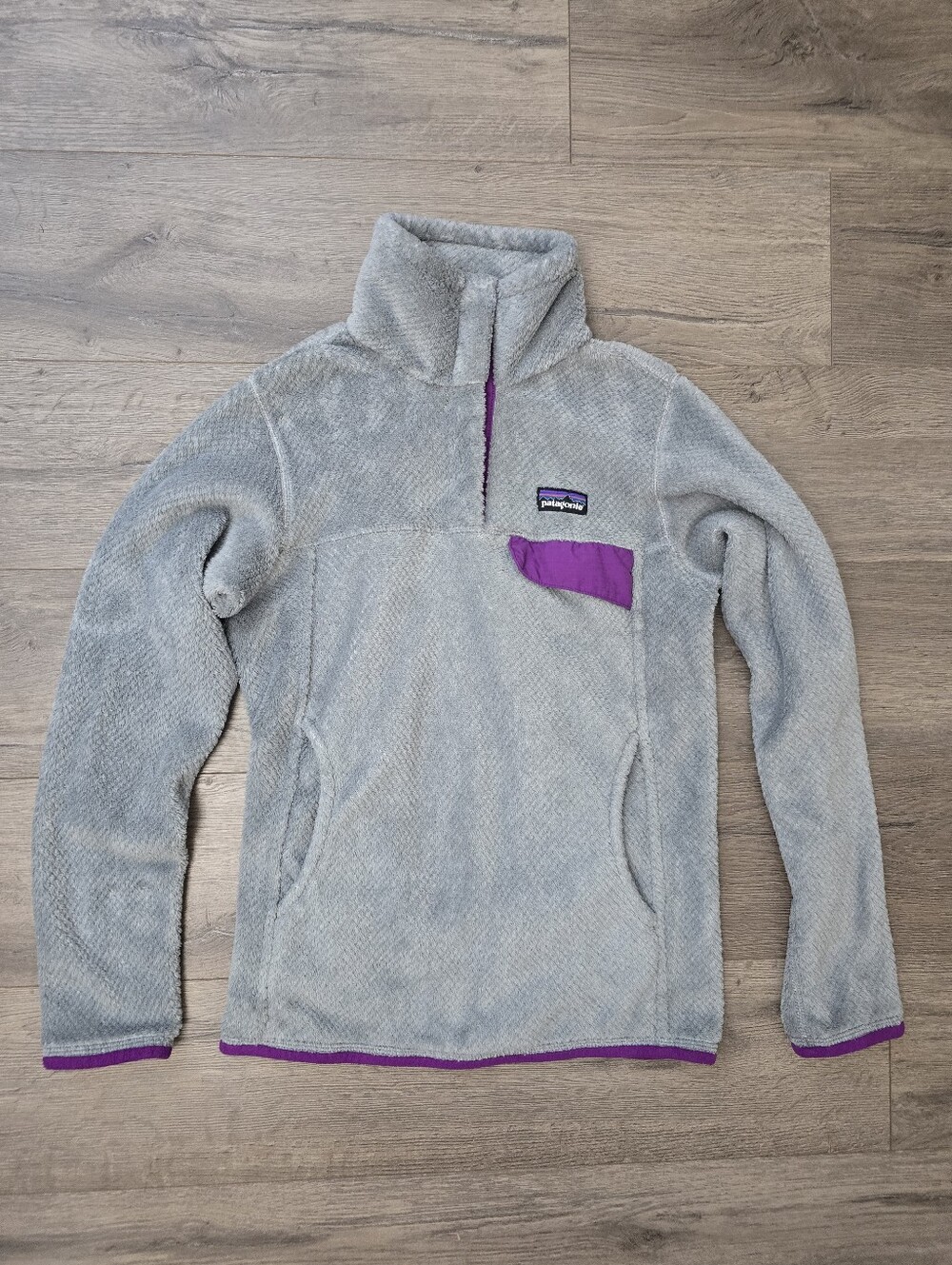 Patagonia Gray Fleece Pullover with Purple Accents